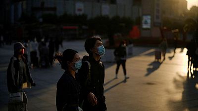 بلومبرج : الصين تدرس خفض مدة الحجر الصحي المرتبطة بكوفيد-19 للسائحين