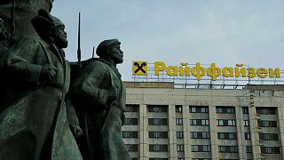 Rusia prohíbe negociar con el capital de 45 bancos o unidades bancarias de propiedad extranjera