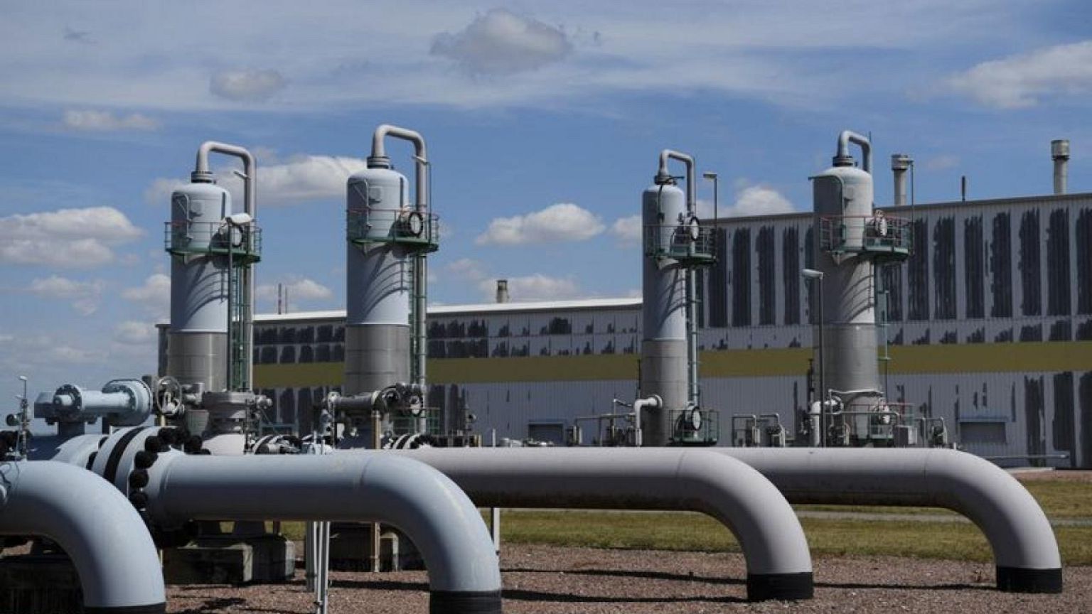 German govt postpones decision on gas price brake