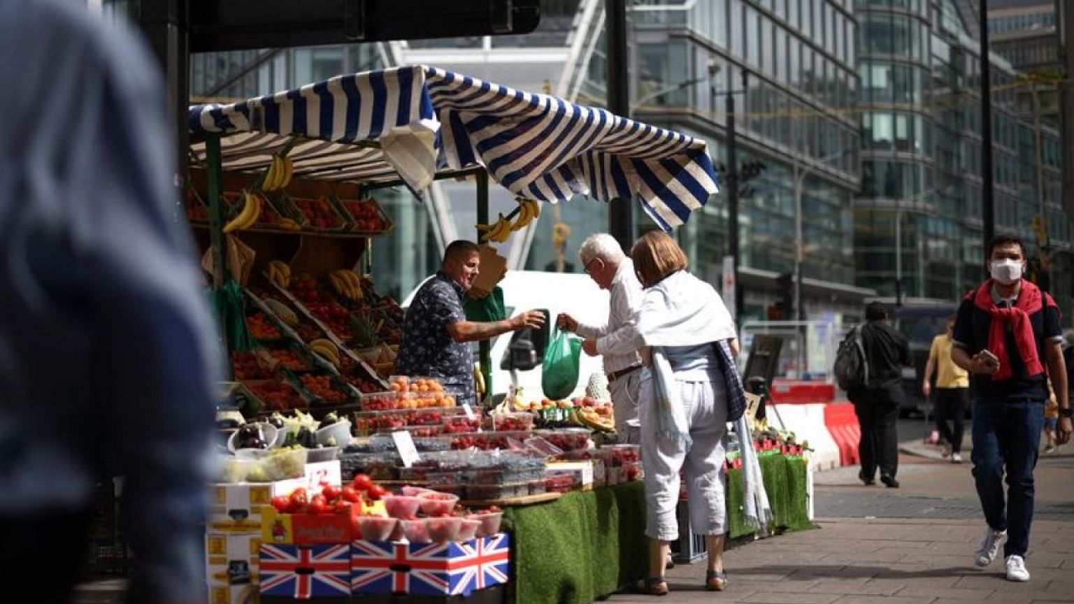 UK business activity falls at fastest rate in two years -flash PMI