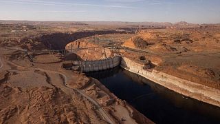 أحد خزاني المياه لنهر كولورادو في الولايات المتحدة الأمريكية