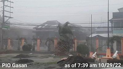 وكالة: ارتفاع عدد قتلى العاصفة نالجي في الفلبين إلى 98