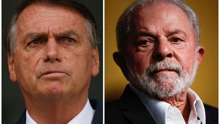La carrera presidencial entre Bolsonaro y Lula en Brasil está casi igualada, según un sondeo