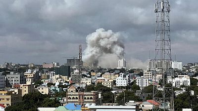 El número de muertos por ataques con coches bomba en Somalia se eleva a 120: ministro de Salud