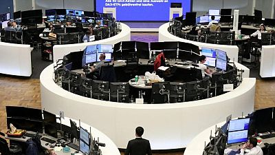 الأسهم الأوروبية تتراجع قبيل بيانات التضخم