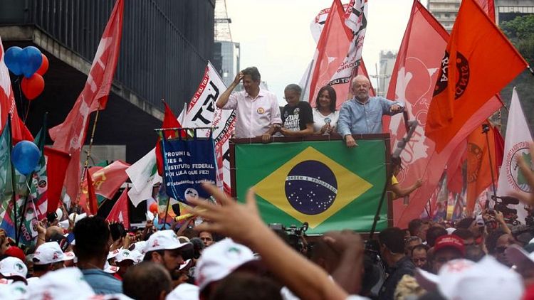 Las especulaciones sobre el gabinete de Lula y la tensión en Brasil auguran volatilidad bursátil