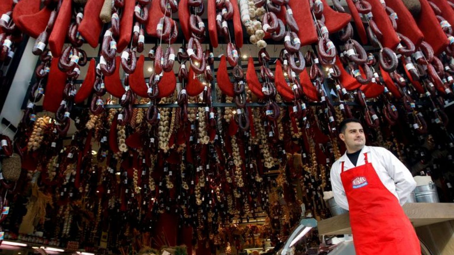 Euro zone inflation soars past forecasts to new record high