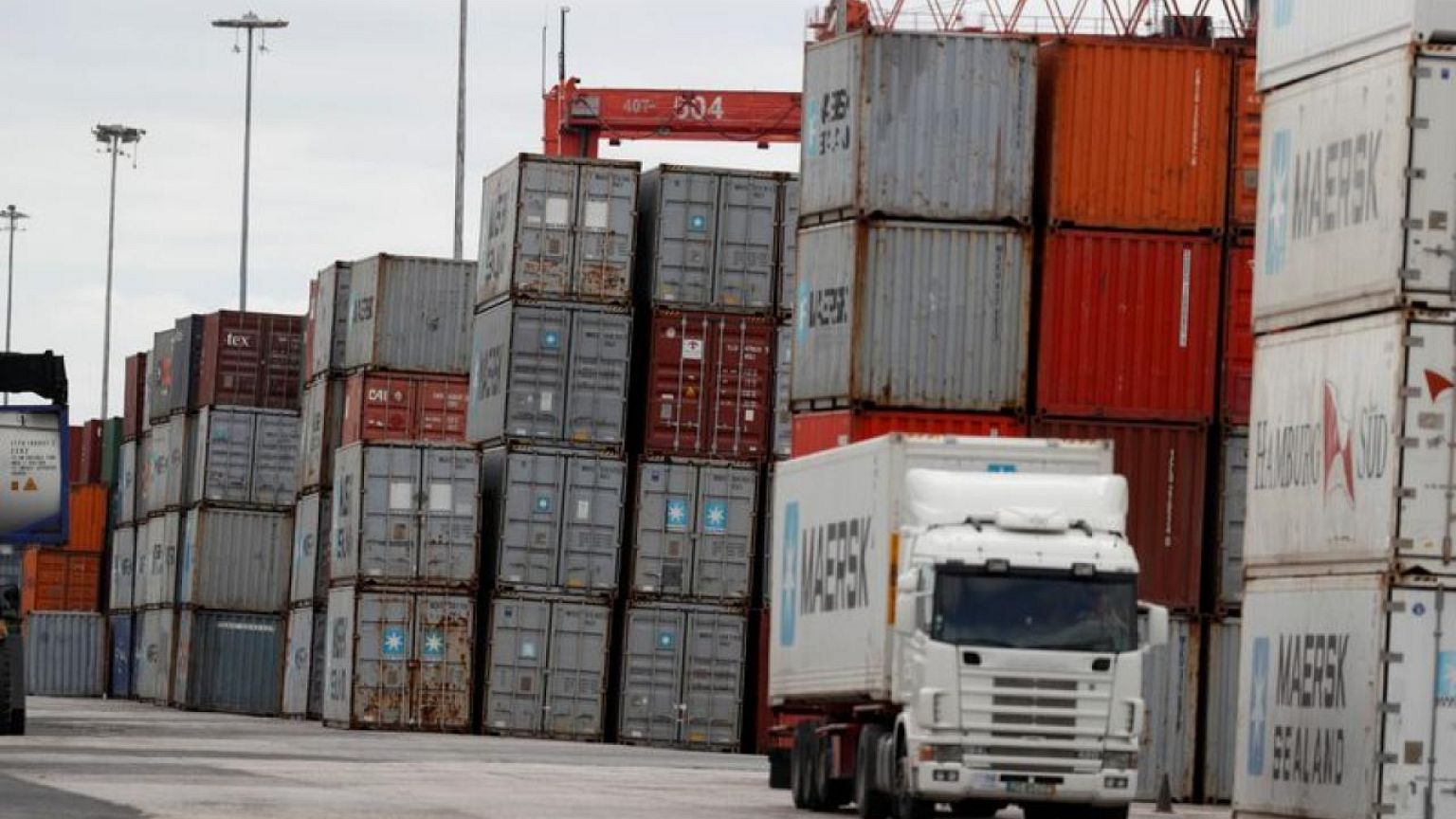 Portugal's quarterly growth accelerates, consumption defies inflation