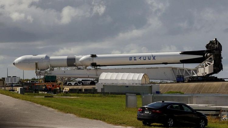 SpaceX lanza la primera misión del Falcon Heavy en tres años