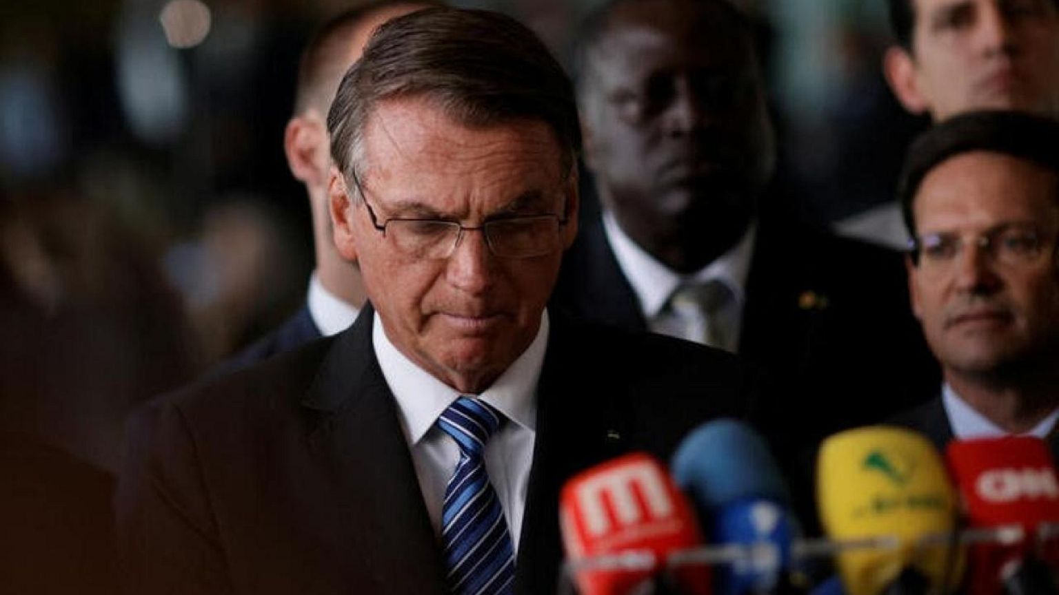 Presidente brasileño Bolsonaro presenta requerimiento para impugnar resultados electorales