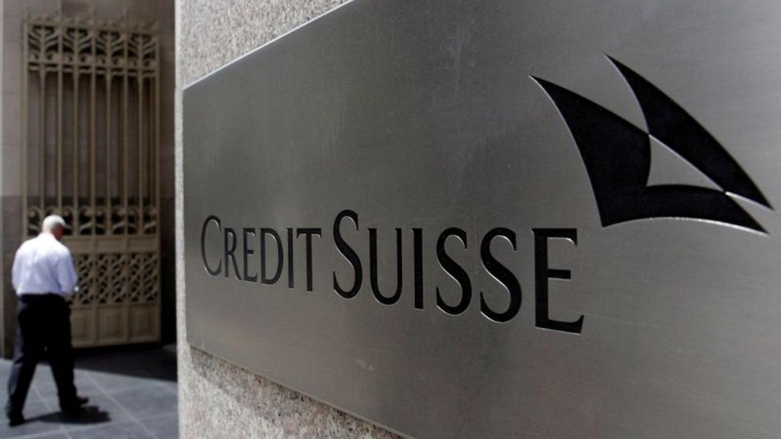 S&P downgrades Credit Suisse Group, Moody's cuts some ratings