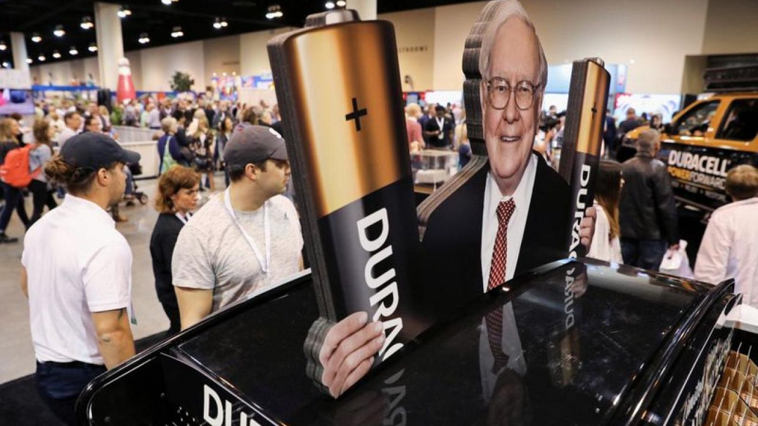 Berkshire Hathaway posts quarterly loss as stocks, Hurricane Ian weigh
