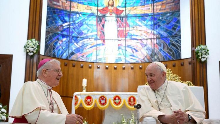 El Papa finaliza su viaje a Baréin con una visita a la iglesia más antigua del Golfo