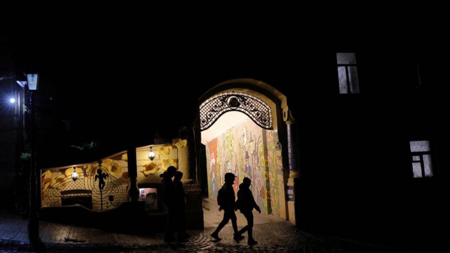 Ukraine warns of more attacks on infrastructure, as mayor urges Kyiv to prepare for the worst