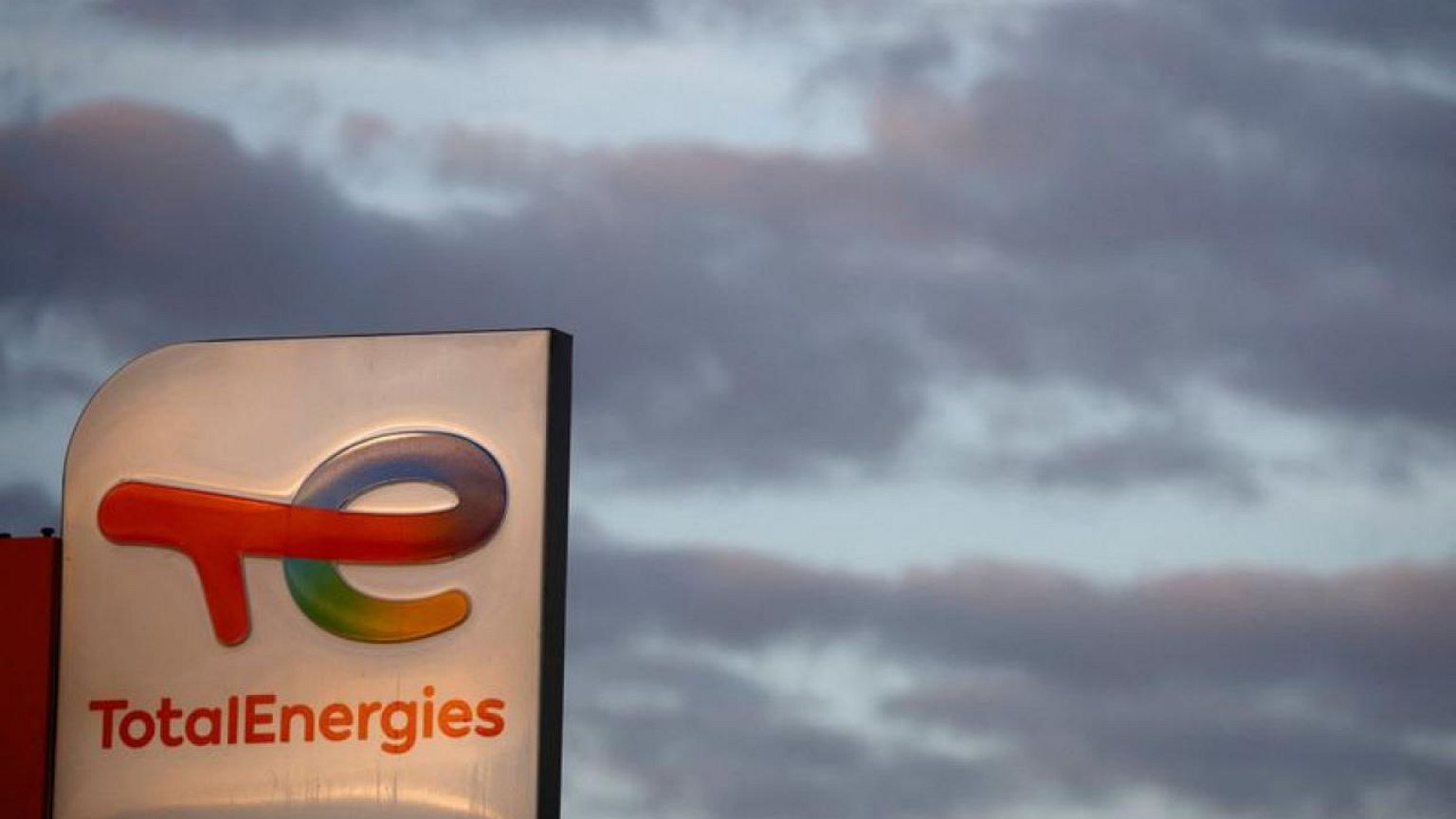 TotalEnergies leads Shell, BP in renewables race, but shares sag