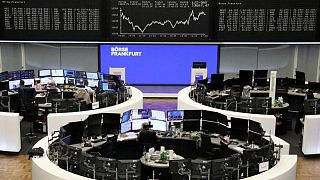Las bolsas europeas abren al alza gracias a los valores de lujo y las materias primas Las bolsas europeas abren al alza gracias a los valores de lujo y las materias primas