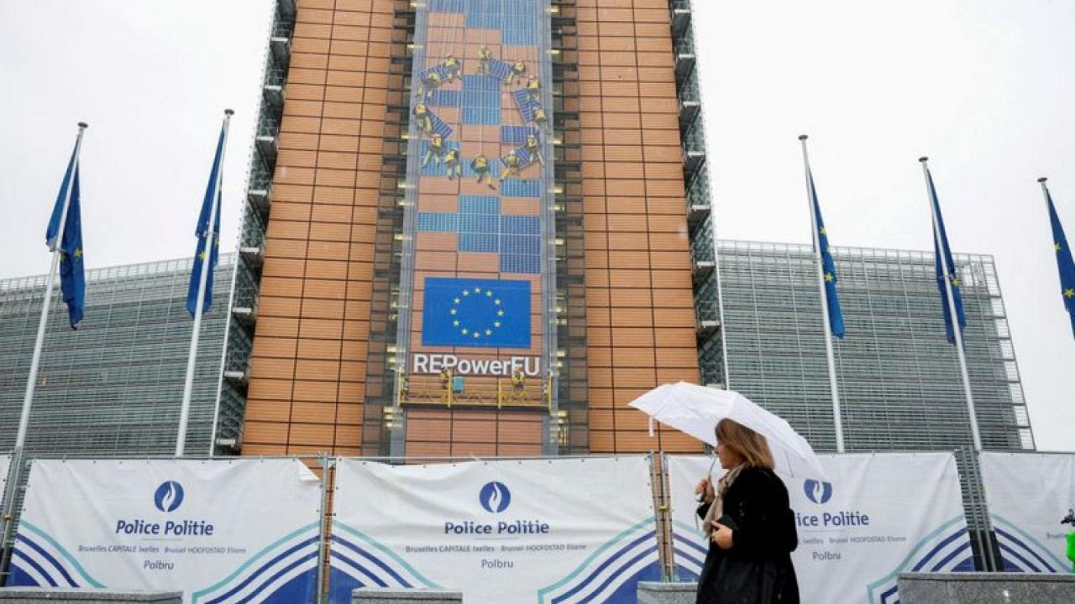 EU considers tighter rules for commodity houses after margin turmoil