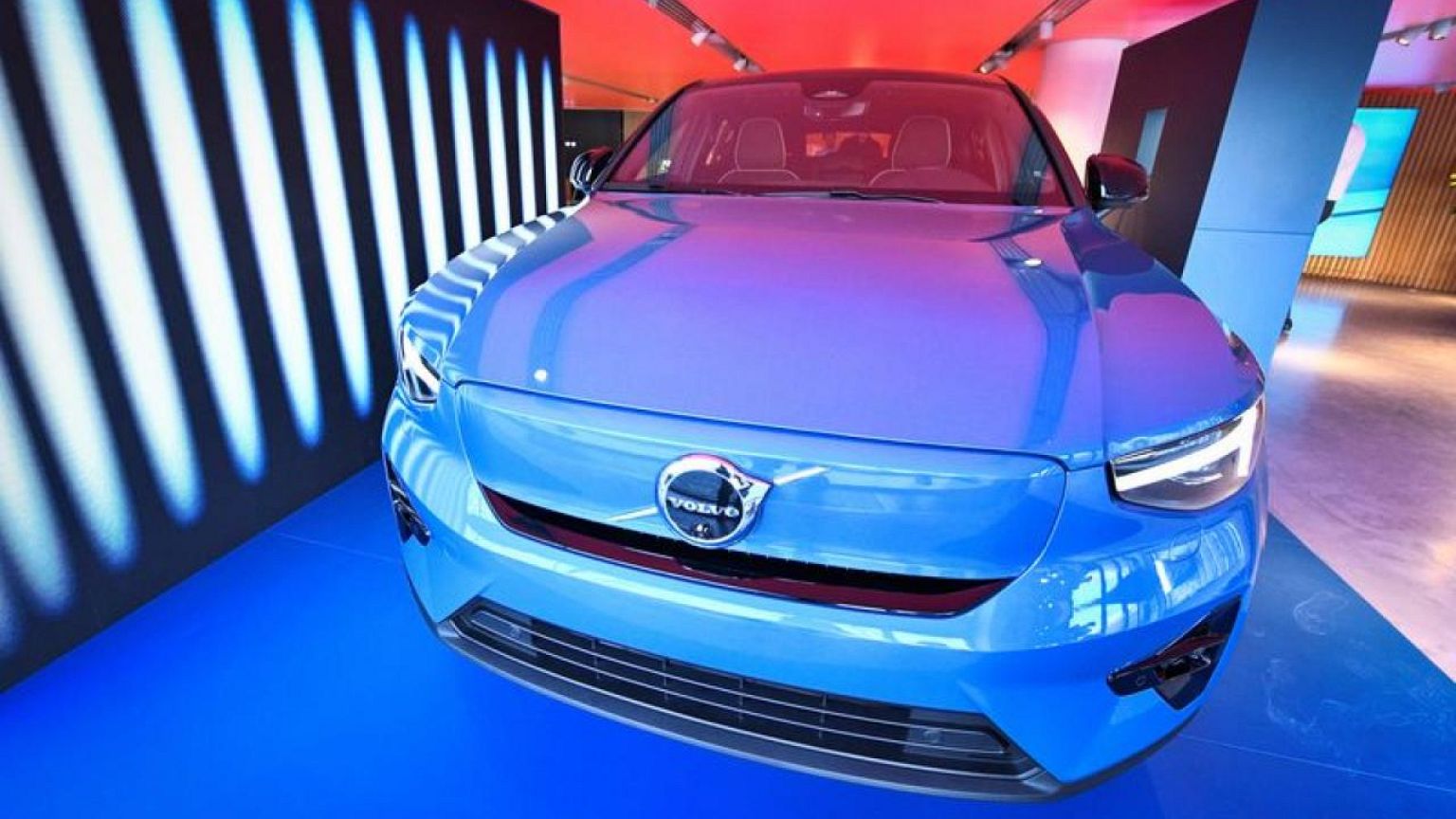 Volvo Cars recalls around 106,900 cars worldwide