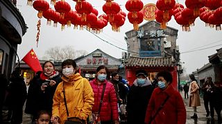 الصين تسجل 11950 إصابة جديدة بفيروس كورونا