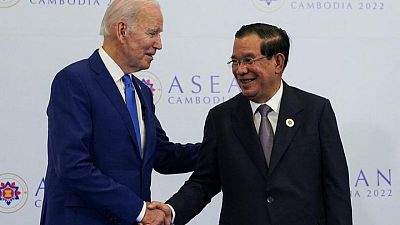 بايدن يشكر رئيس وزراء كمبوديا على موقفه من الحرب الروسية