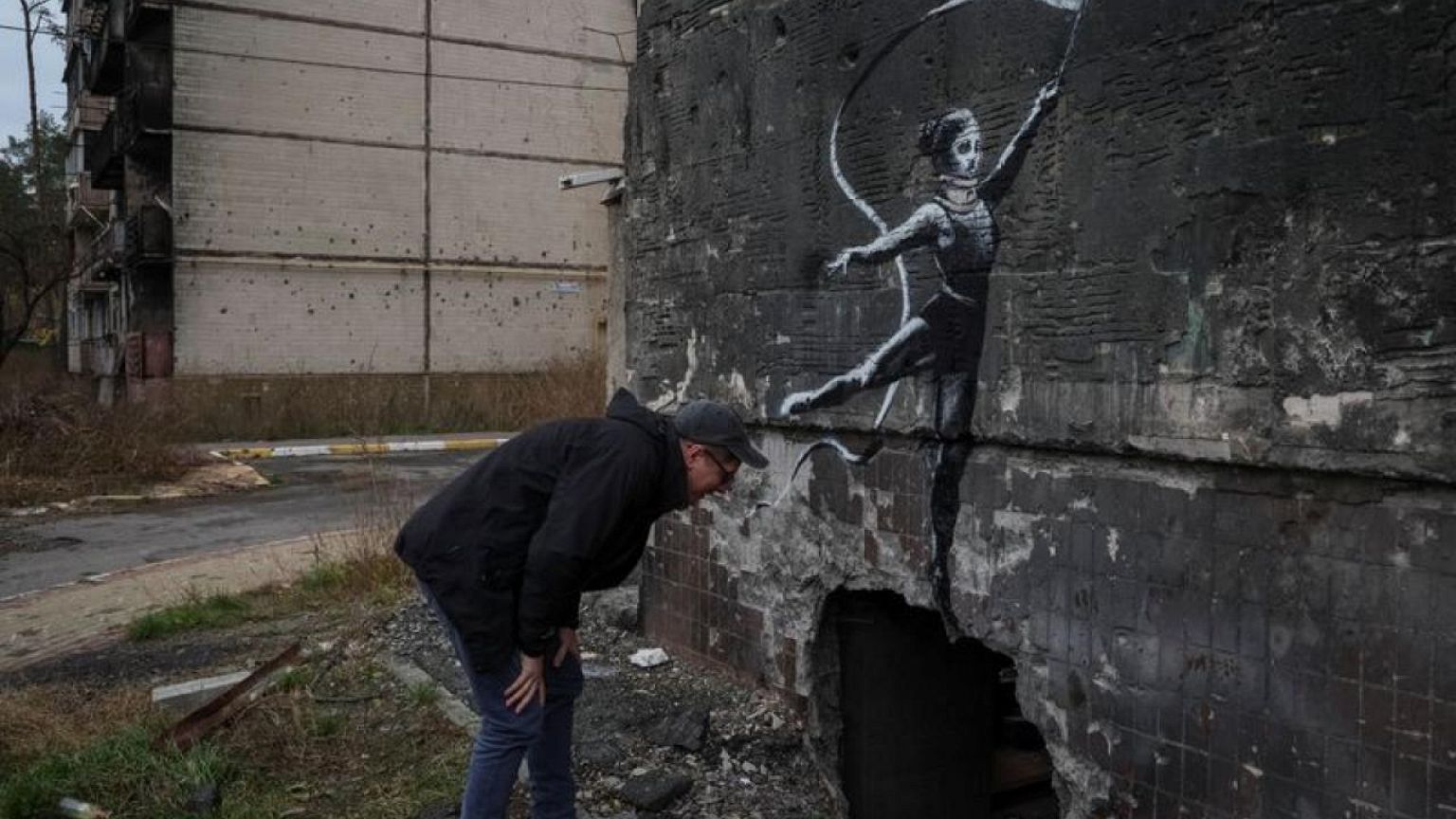 Banksy showcases new mural in war-scarred Ukrainian town | Euronews