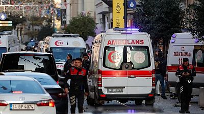 مقتل 6 أشخاص في انفجار بإسطنبول وأردوغان يقول "تفوح منه رائحة الإرهاب" مقتل 6 أشخاص في انفجار بإسطنبول وأردوغان يقول "تفوح منه رائحة الإرهاب"