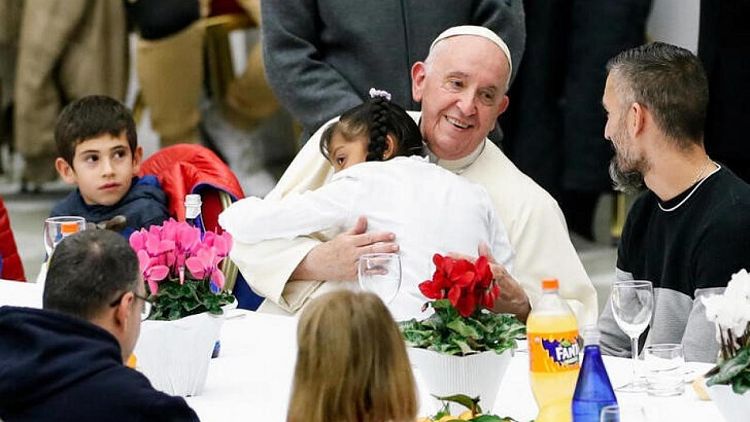 El Papa organiza un almuerzo para los pobres y los sin techo de Roma