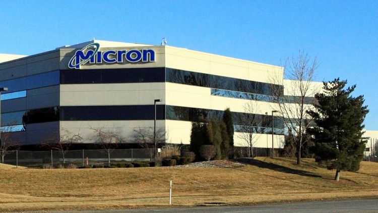 Micron suministrará menos chips de memoria en 2023 y planea nuevos recortes de inversión