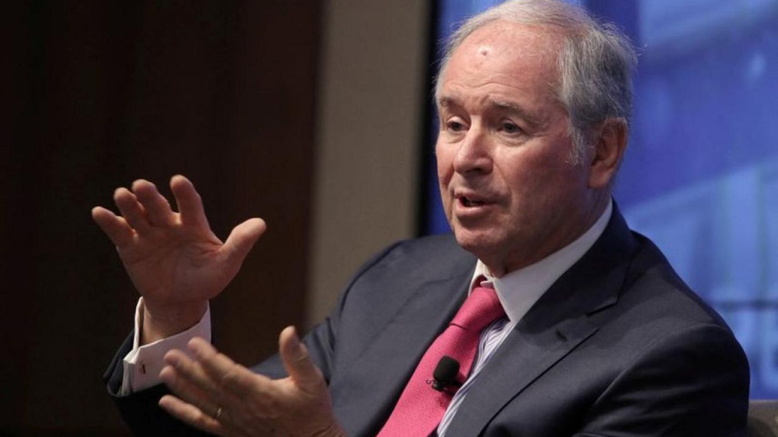 El CEO de Blackstone dice que no respaldará a Trump en 2024: Axios