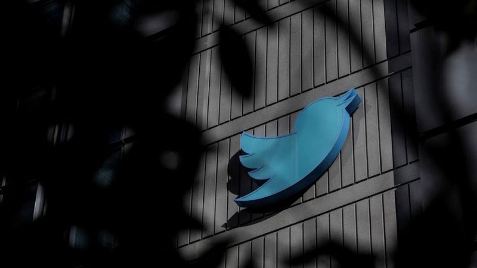 Twitter Blue sign ups relaunched for iOS, web users