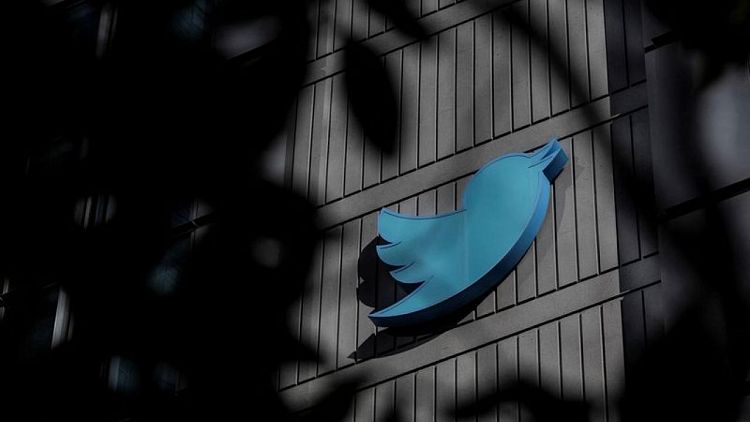 Twitter Blue sign ups relaunched for iOS, web users