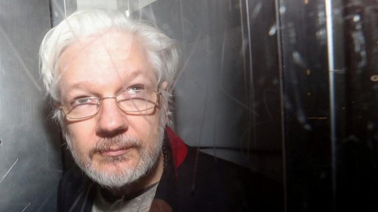 Destacados medios de comunicación instan a EEUU a poner fin a la persecución de Assange