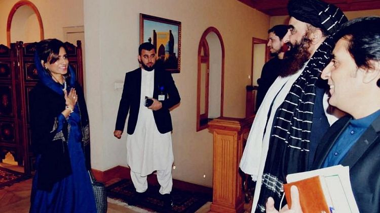 وزيرة الدولة الباكستانية للشؤون الخارجية تجتمع مع طالبان في كابول