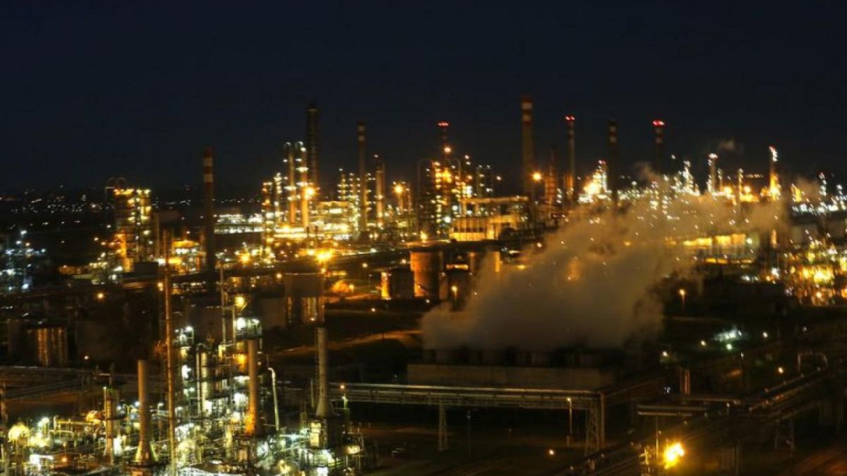 Hungary MOL says its Danube refinery still running at 50-55% capacity ...