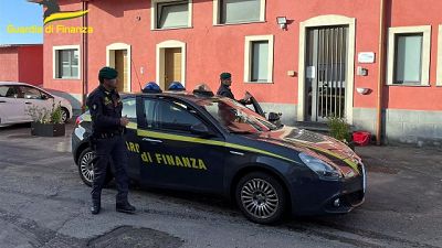 Sequestrati mezzi tra Sicilia, Calabria, Puglia e Lombardia
