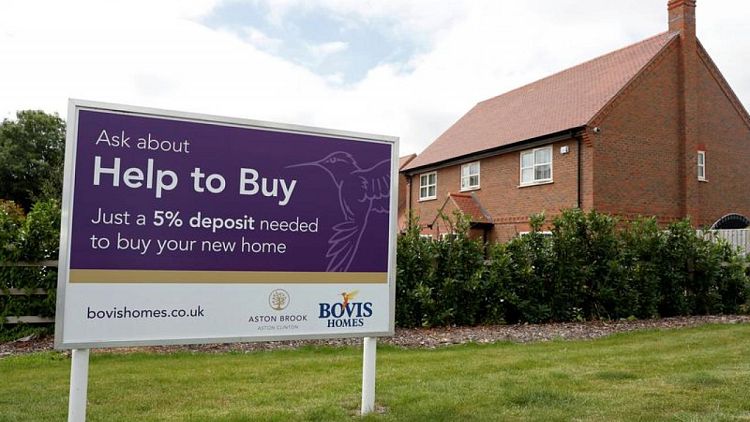 Los precios de la vivienda en el Reino Unido registran su mayor caída desde 2008 -Halifax