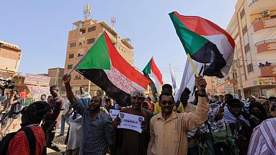 استمرار الاحتجاجات في الخرطوم بعد أيام من إبرام اتفاق سياسي