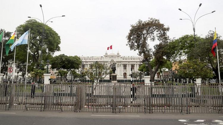 Instituciones financieras de Perú siguen resilientes, pese a crisis en Perú: analista Moody's