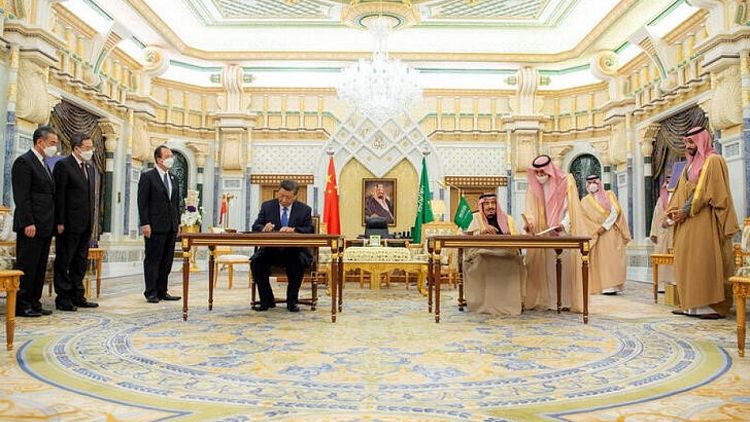 China y Arabia Saudita afirman importancia de la estabilidad de los mercados mundiales del petróleo