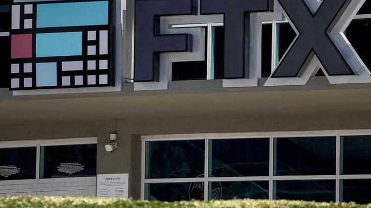 La SEC acusa de fraude al ex presidente ejecutivo de FTX: comunicado