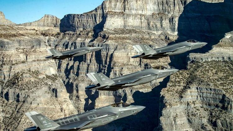 Alemania aprueba el acuerdo con EEUU sobre los cazas F-35 - fuentes