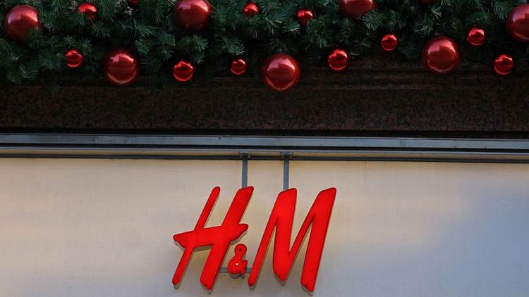H&M bate previsiones de ventas en septiembre-noviembre