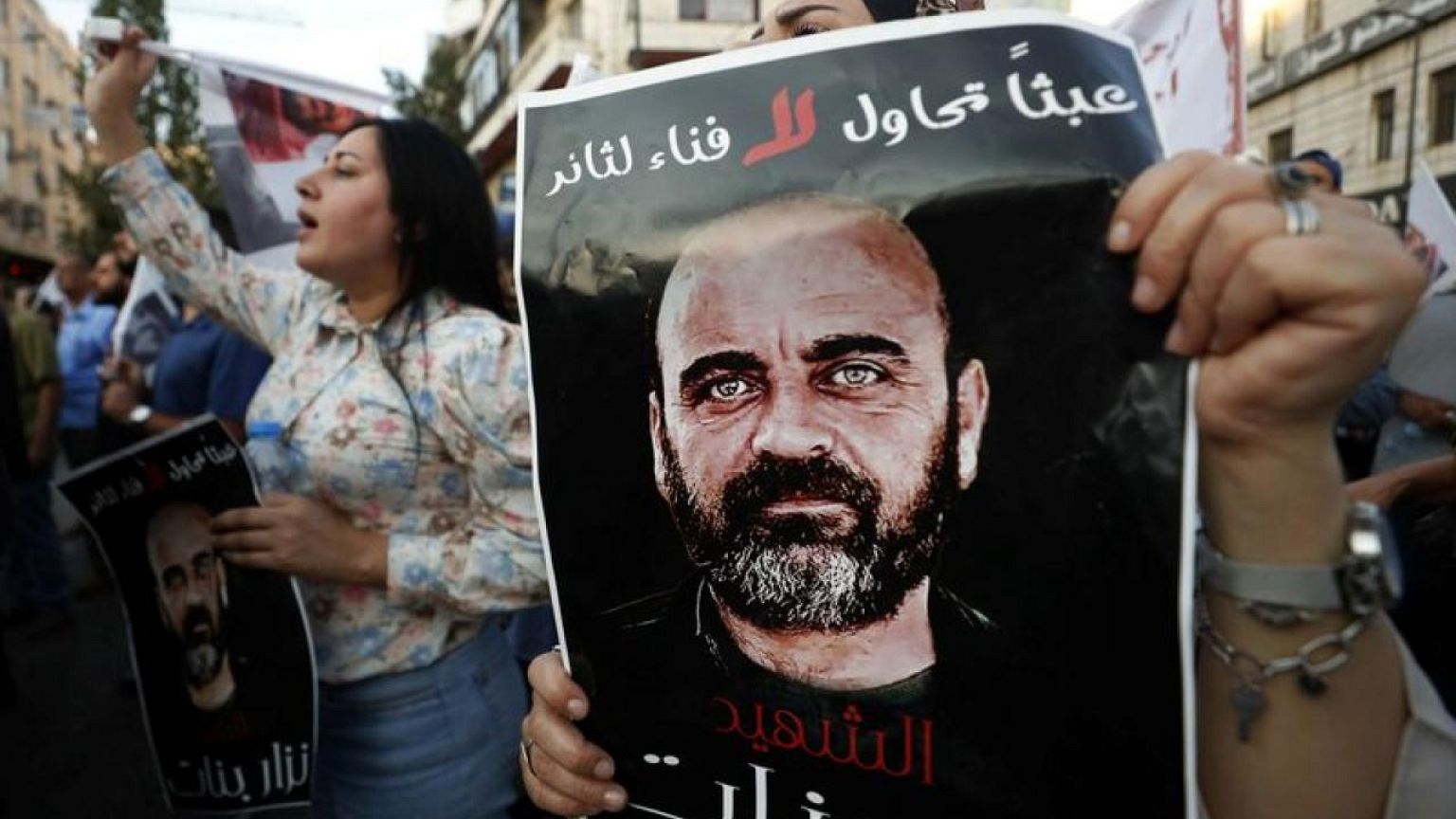 عائلة الناشط الفلسطيني نزار بنات تلجأ للمحكمة الجنائية الدولية