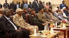 البرهان وأعضاء بالمجلس العسكري السوداني