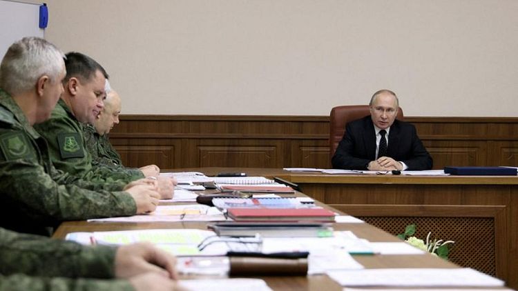 Putin sondea a los mandos militares sobre la campaña en Ucrania
