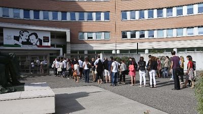 L'accusa, persone schiave dei loro retaggi culturali L'accusa, persone schiave dei loro retaggi culturali