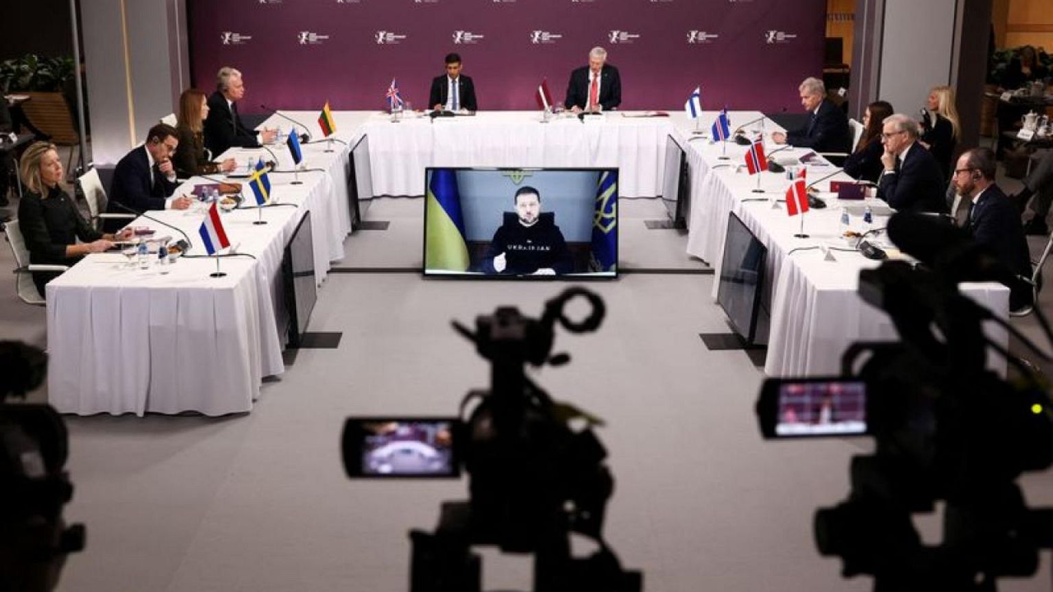 Zelenski pide a los líderes occidentales una amplia gama de sistemas de armamento