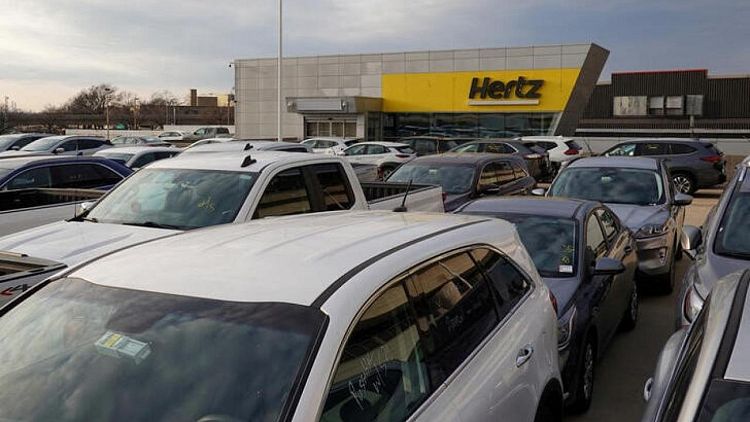 Agencia estadounidense investiga si Hertz alquiló vehículos retirados sin reparar