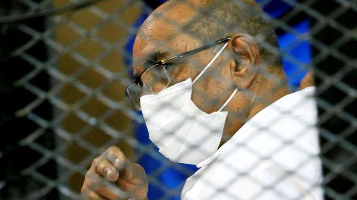 الرئيس السوداني السابق عمر البشير.