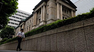 El objetivo de inflación del 2% del Banco de Japón podría ajustarse a un "rango"